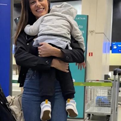 Mãe é retirada de voo da Latam após confusão por carrinho de bebê
