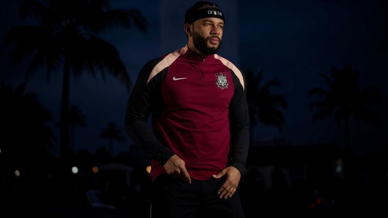 Maemphis Depay tem o maior salário do Corinthians