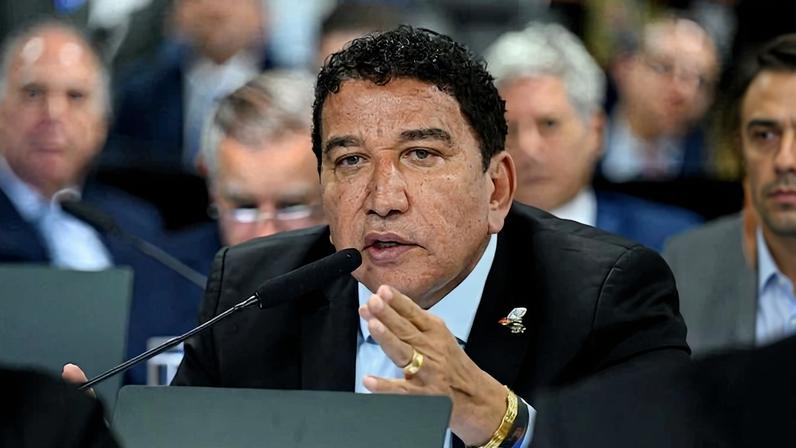 O senador Magno Malta (PL-ES) foi internado na quinta-feira (30) após sofrer um mal súbito no Congresso | Andressa Anholete/Agência Senado