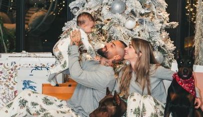Maluma e namorada anunciam gravidez do segundo filho no Dia das Mães