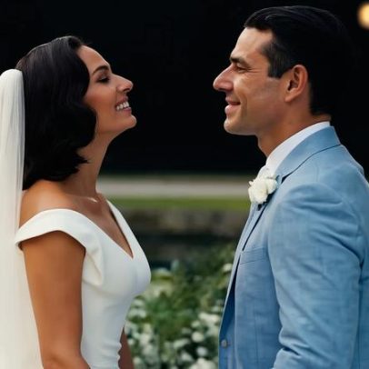 Marcus Buaiz comemora 1º aniversário de casamento com Isis Valverde