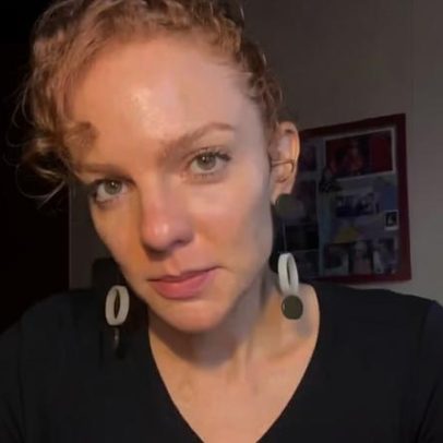 Maria Eduarda de Carvalho emociona ao falar da irmã falecida há 16 anos