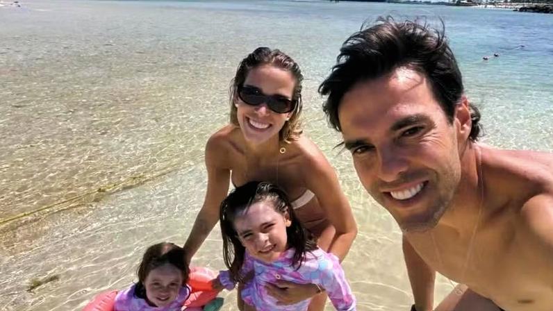 Carol Leite abre álbum de fotos em família com Kaká nas Bahamas — Foto: Reprodução/Instagram