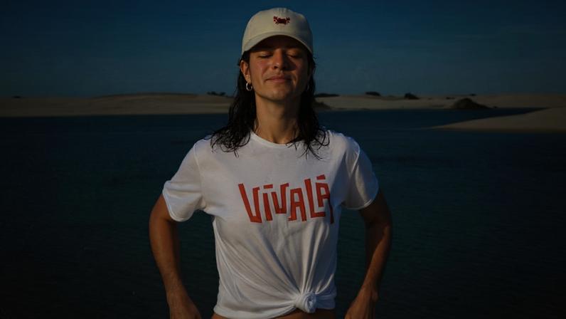 Samara Felippo posa em paisagem paradisíaca nos Lençóis Maranhenses — Foto: Reprodução/Instagram