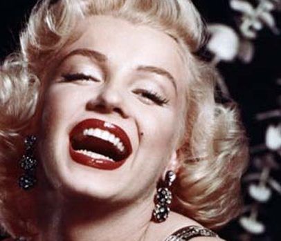 Marilyn Monroe volta a influenciar moda e closets