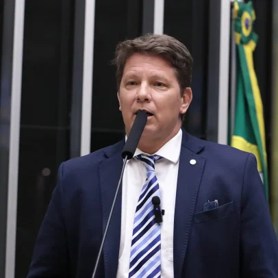 Mario Frias reitera versão sobre investimento de Vorcaro em filme de Bolsonaro