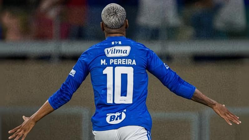 Matheus Pereira celebra gol em Cruzeiro x Barcelona-EQU, pela Libertadores