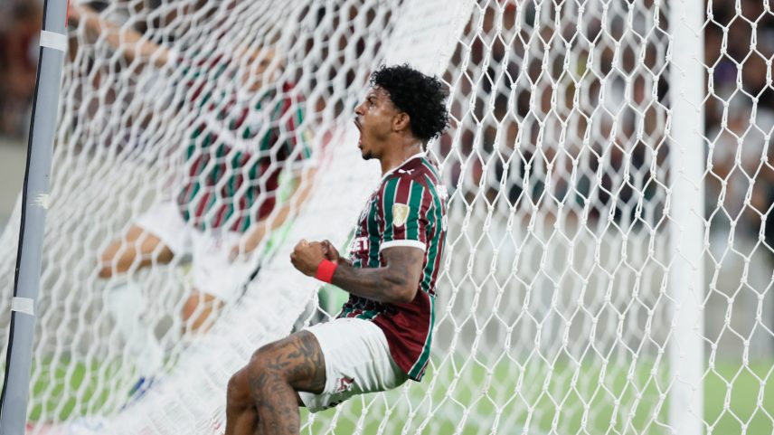 John Kennedy comemora gol em Fluminense x Bolívar — Foto: André Durão