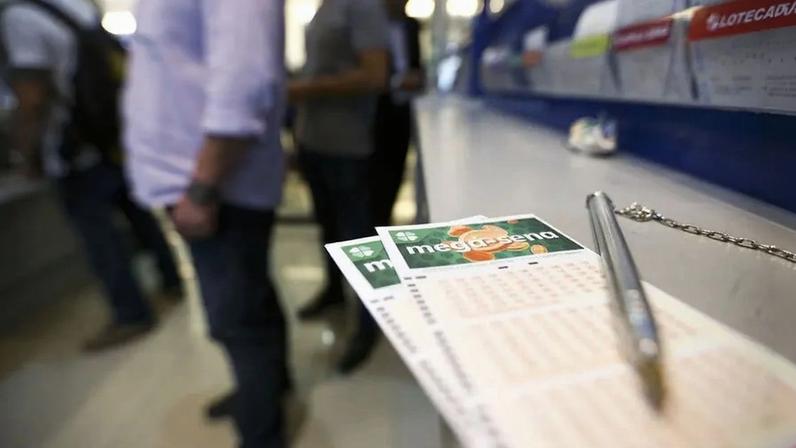 Mega-Sena de 30 anos: apostas de Fortaleza e do Rio dividem o prêmio de R$ 336 milhões — Foto: Agência Brasil
