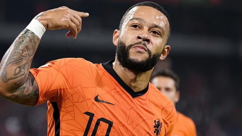 Memphis Depay foi convocado pela Holanda para a Copa do Mundo 2026