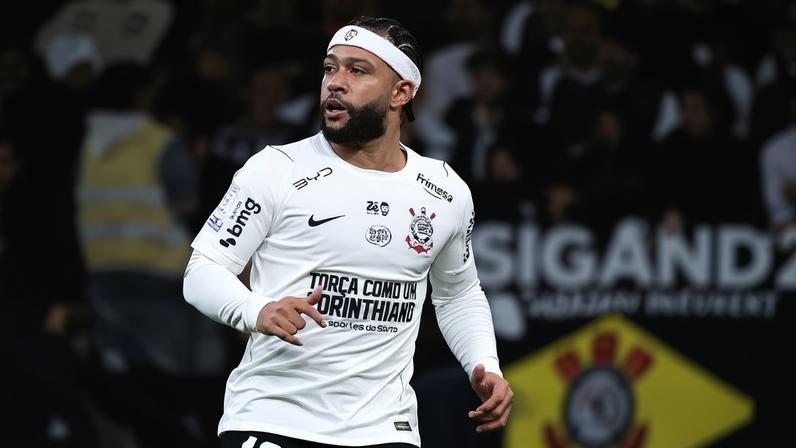 Memphis Depay, atacante do Corinthians durante partida contra o Atlético-MG