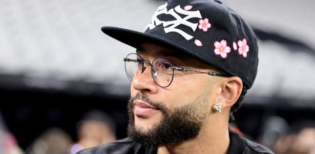 Memphis Depay estava na Neo Química Arena assistindo Corinthians e São Paulo