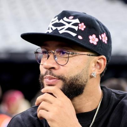Carreira musical aproxima Memphis Depay de renovação com o Corinthians