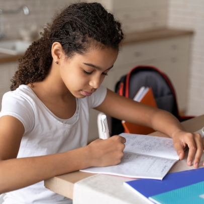 Homeschooling: Entenda o que é a prática proibida no Brasil que levou à condenação de casal