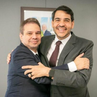 Messias sai de férias e aguarda definição de Lula para a Justiça