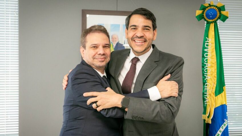 Messias sai de férias e aguarda definição de Lula para a Justiça