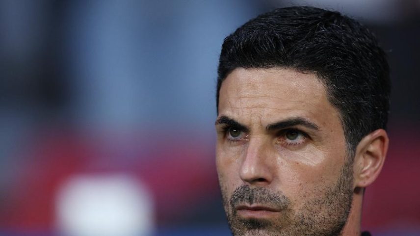 Mikel Arteta, técnico do Arsenal, durante jogo contra o Atlético de Madrid, pela Liga dos Campeões