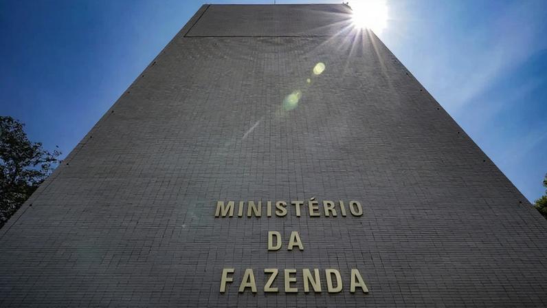 Coged tem entre suas competências deliberar sobre estratégias de gestão da dívida pública federal