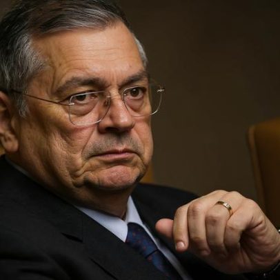 Dino vota para punir partidos que fraudaram cotas raciais eleitorais