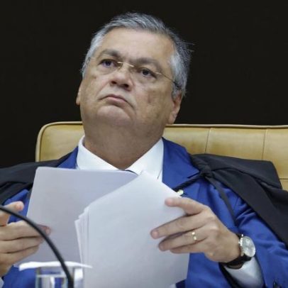 Dino abre investigação por suspeita de emendas em filme de Bolsonaro
