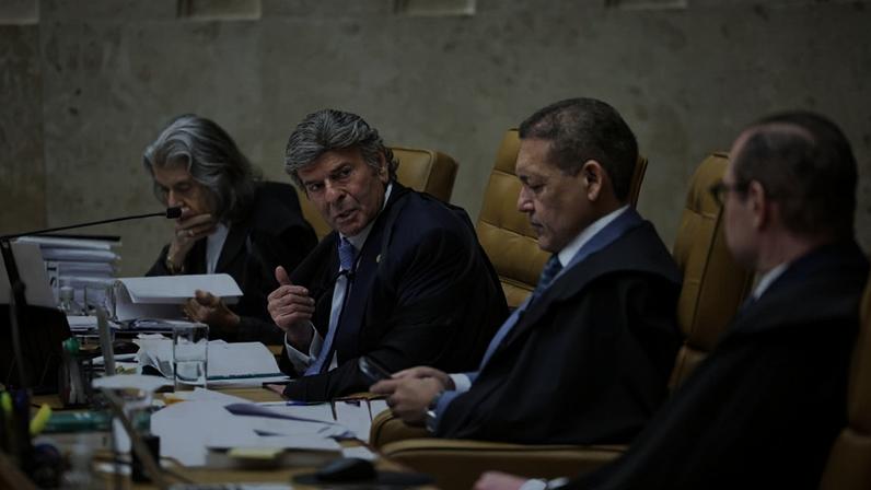 Ministro Luiz Fux (o 2º da esq. para a dir.) votou para derrubar trechos da lei aprovada pelo Congresso que flexibilizou regras da Ficha Limpa