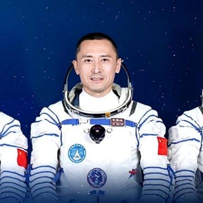 China realiza lançamento da missão tripulada Shenzhou-23