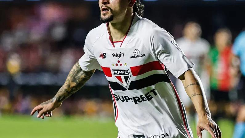 Artur ajudou o São Paulo a chegar às oitavas