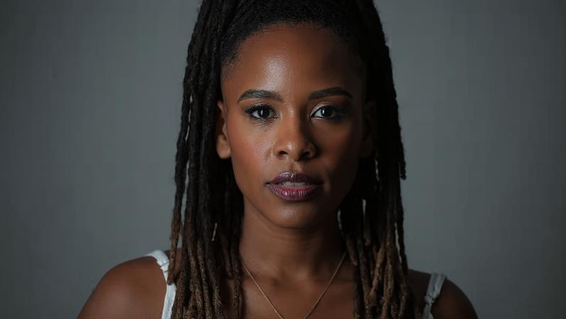 Eleita uma das mulheres mais poderosas do Brasil, Monique Evelle redireciona rota na busca pela felicidade ao desacelerar