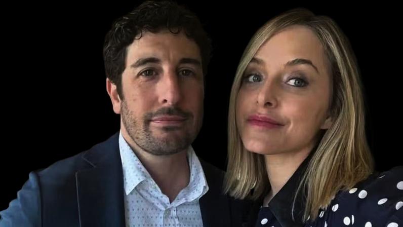 Jason Biggs e a esposa, Jenny Mollen — Foto: Reprodução