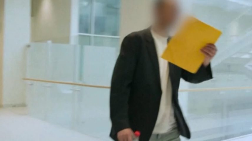 Imagem colorida,David G., monitor de atividades extracurriculares acusado de agredir sexualmente crianças da pré-escola- Metrópoles
