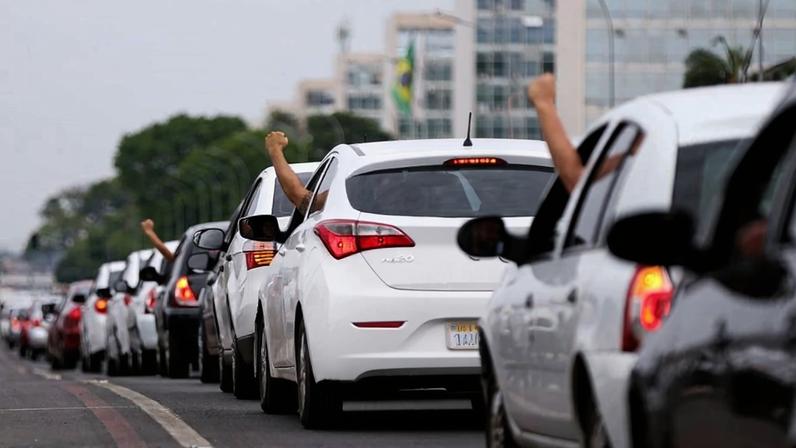 Motoristas de aplicativo em manifestação