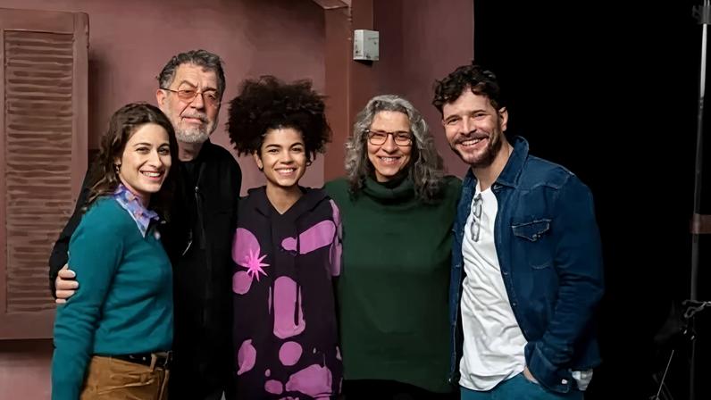 Jorge Furtado e o elenco de "Muito Prazer"