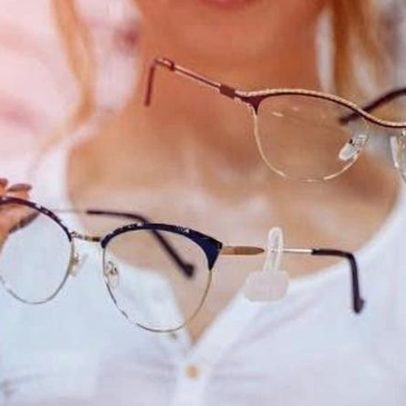 IR 2026: Receita permite dedução de gastos com óculos e lentes