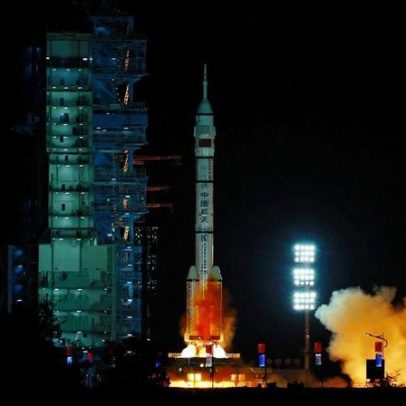 China lança Shenzhou-23 e mira manter astronauta no espaço por um ano