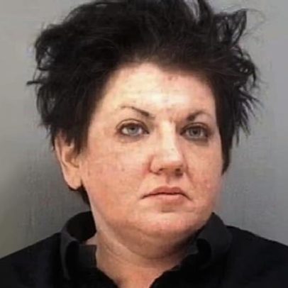 Mulher é presa com garrafa de vinho escondida no corpo