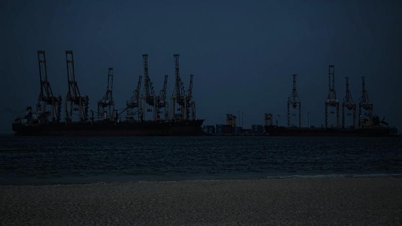 Pelo Estreito de Ormuz passa um quinto da produção global de petróleo