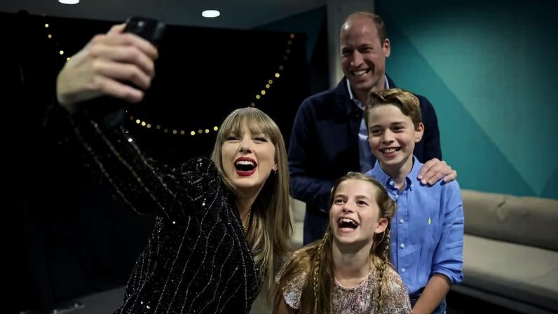 Taylor Swift faz selfie com o príncipe William e dois dos filhos do herdeiro do trono britânico