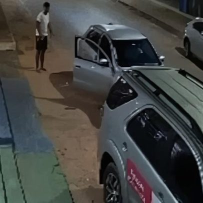 Câmera registra mulher lançando água quente no namorado