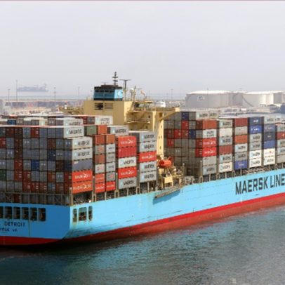 Navio de subsidiária da Maersk com bandeira dos EUA cruza Ormuz com escolta