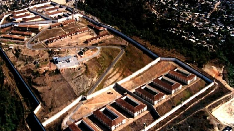 Presídio Nelson Hungira MG