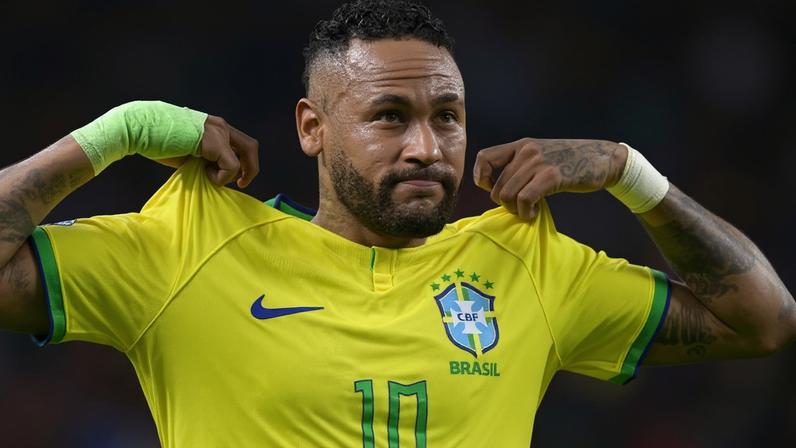 Neymar comemora seu gol no jogo do Brasil contra a Bolívia, pelas Eliminatórias Sul-Americanas