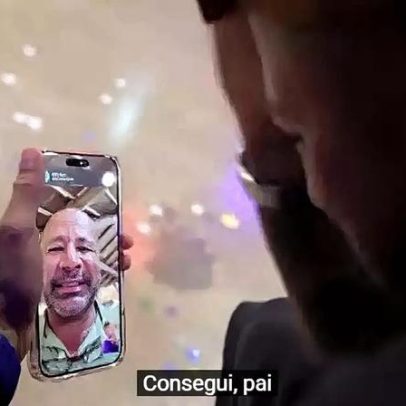 Neymar chora ao lado do pai após convocação para a Copa do Mundo