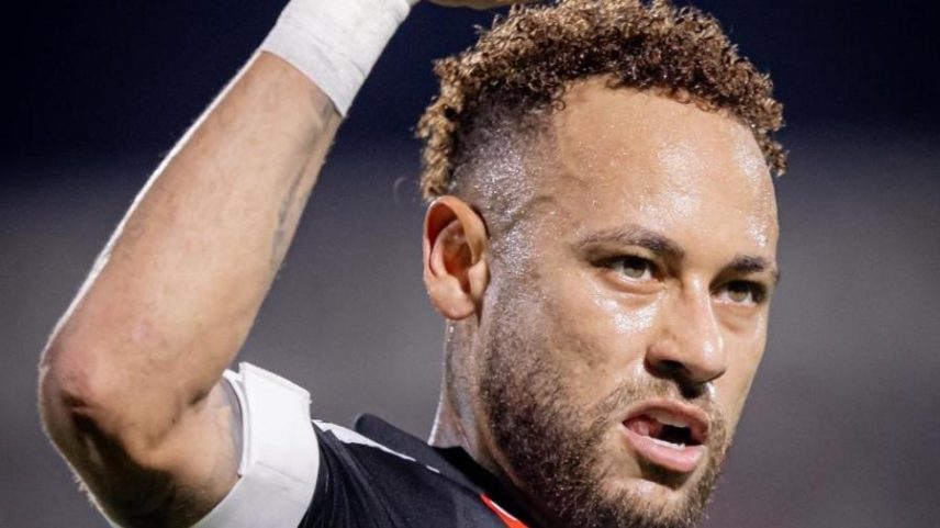 Neymar comemora gol pelo Santos: ainda dá tempo de ser convocado?