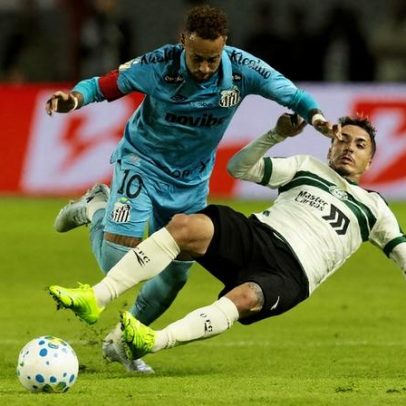 Neymar ajuda Santos, mas não garante vaga na Copa