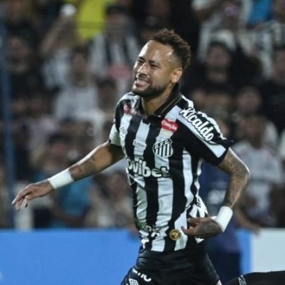 Neymar marca, dá abraço reconciliador e Santos empata