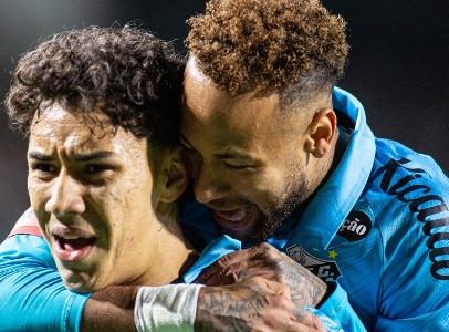 Neymar volta a jogar, mas ainda não é garantia de convocação