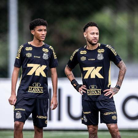 Neymar e Robinho Jr. durante treinamento do Santos