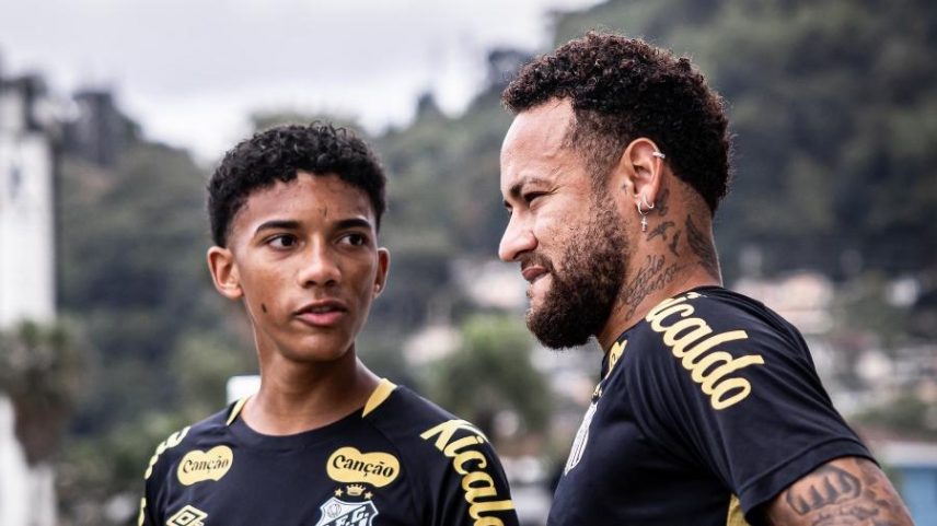 Neymar e Robinho Júnior durante treino do Santos