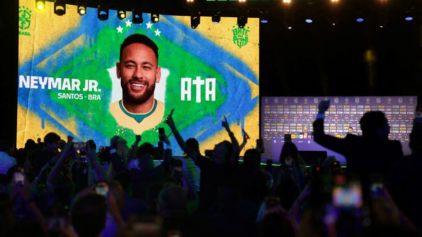 Neymar na Copa: veja celebridades que estavam com o jogador em Santos na hora da convocação