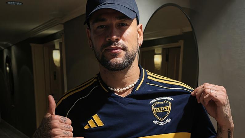 Neymar ganhou e vestiu a camisa do Boca Juniors quando esteve em Buenos Aires